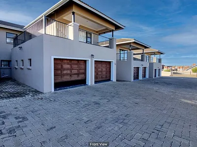4 Bedroom Townhouse For Sale in Bloemfontein - Ay0w.webp
