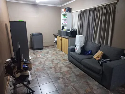 1 Bedroom Apartment To Rent in Kimberley - iWtA.webp