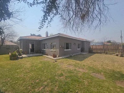 3 Bedroom House For Sale in Ladybrand - mKqs.webp