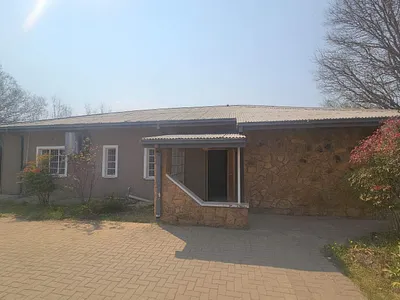 3 Bedroom House For Sale in Ladybrand - wZmB.webp