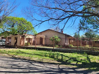 5 Bedroom House For Sale in Bethlehem - img