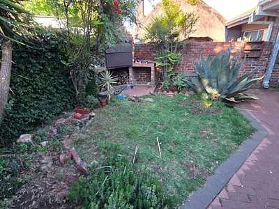 2 Bedroom Townhouse For Sale in Bloemfontein - NNla.webp