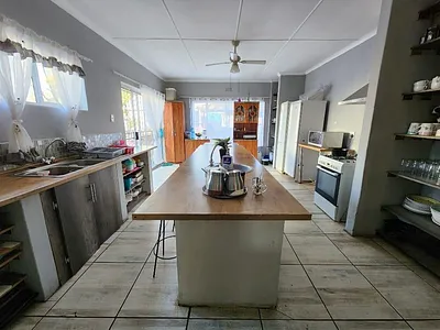 3 Bedroom House For Sale in Kimberley - CMAx.webp