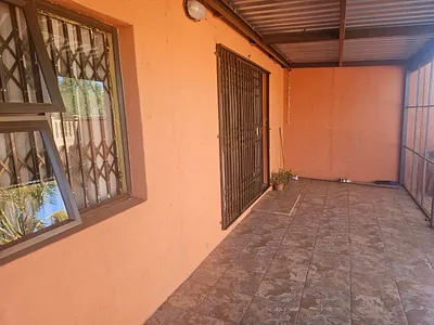 2 Bedroom House For Sale in Kimberley - R44A.webp
