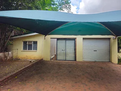 4 Bedroom House For Sale in Ladybrand - ZTKp.webp