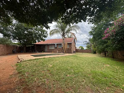 3 Bedroom House For Sale in Kimberley - img