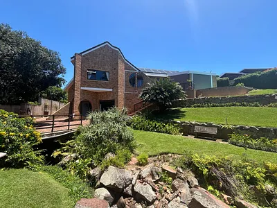 3 Bedroom House For Sale in Scottburgh - j8ad.webp