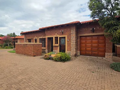 1 Bedroom Townhouse To Rent in Bloemfontein - Yv1z.webp