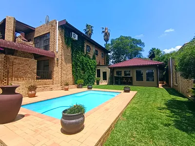 7 Bedroom House For Sale in Bloemfontein - KMMn.webp