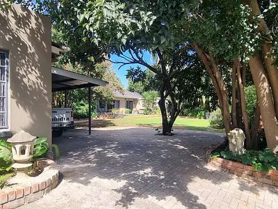 4 Bedroom House For Sale in Bloemfontein - JnXE.webp