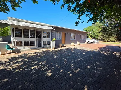26 Bedroom House For Sale in Bloemfontein - sY4D.webp