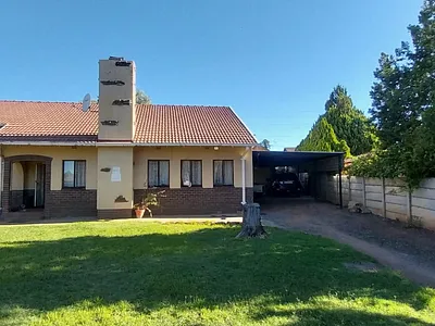 3 Bedroom House For Sale in Kimberley - oaoW.webp