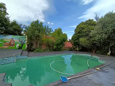 6 Bedroom House For Sale in Bloemfontein - 2azZ.webp