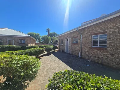 2 Bedroom Apartment For Sale in Kimberley - UryT.webp