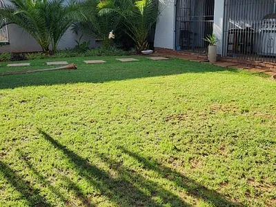 4 Bedroom House For Sale in Kimberley - H10j.webp