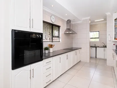 3 Bedroom Townhouse For Sale in Bloemfontein - mRs3.webp