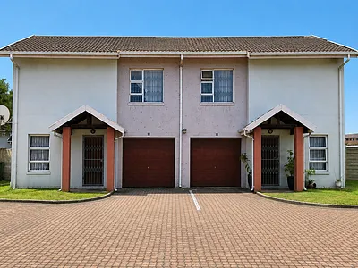 2 Bedroom Apartment For Sale in Richards Bay - klov.webp