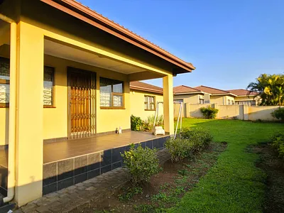 3 Bedroom Townhouse For Sale in Empangeni - qEZU.webp