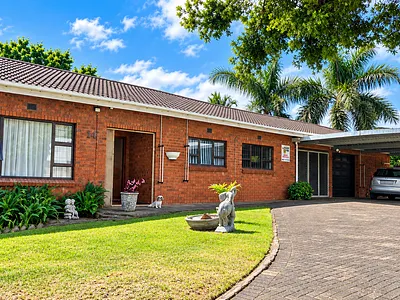 3 Bedroom House For Sale in Richards Bay - 2LuH.webp