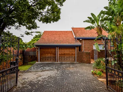 3 Bedroom House For Sale in Pretoria - QdF7.webp