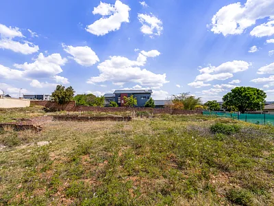 Vacant Land For Sale in Pretoria - 1FXx.webp