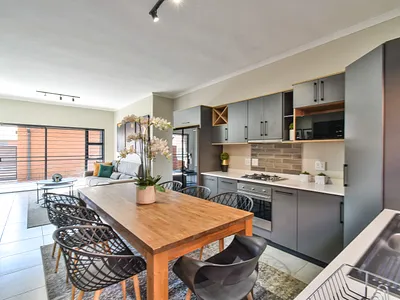 3 Bedroom Townhouse For Sale in Pretoria - qa6E.webp