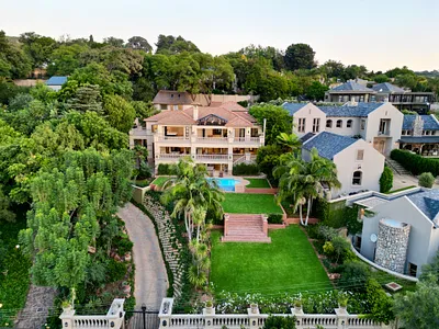 5 Bedroom House For Sale in Pretoria - p4vR.webp