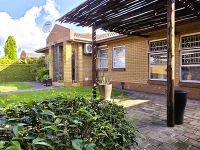 3 Bedroom Townhouse For Sale in Richards Bay - tQwy.webp
