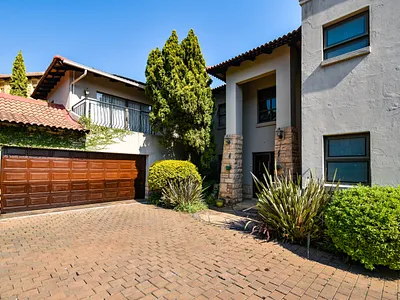 4 Bedroom House For Sale in Pretoria - 7eDH.webp