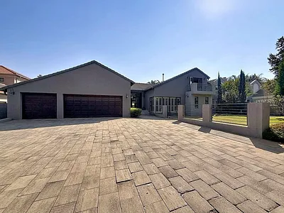 5 Bedroom House For Sale in Pretoria - IgEb.webp