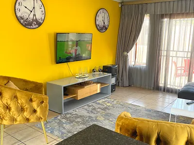 3 Bedroom Townhouse To Rent in Centurion - h7de.webp