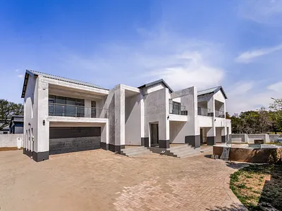 6 Bedroom House For Sale in Pretoria - 4V8J.webp
