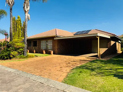 2 Bedroom House For Sale in Pretoria - e7T2.webp