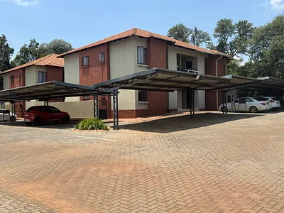 2 Bedroom Apartment For Sale in Pretoria - QLqj.webp