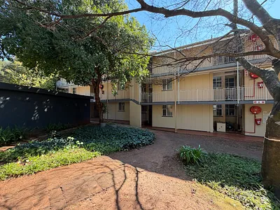 2 Bedroom Apartment For Sale in Pretoria - lNC7.webp