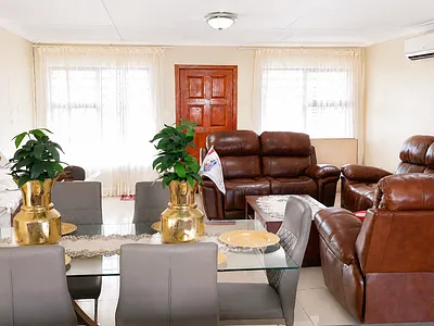 3 Bedroom House For Sale in Empangeni - pk0m.webp