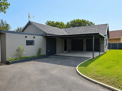 4 Bedroom House For Sale in Richards Bay - RYRa.webp