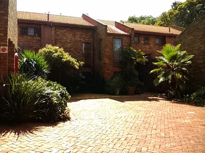 4 Bedroom Townhouse For Sale in Pretoria - ef5m.webp