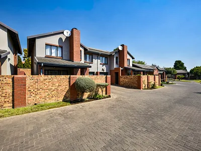 3 Bedroom House For Sale in Pretoria - LJcZ.webp