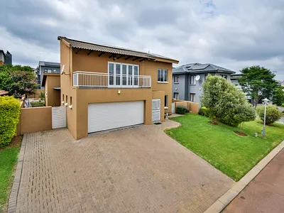 4 Bedroom House For Sale in Pretoria - kq0R.webp