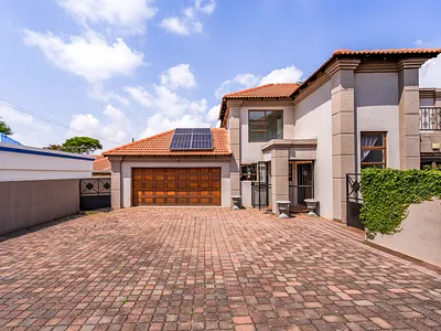 3 Bedroom House For Sale in Pretoria - klYE.webp