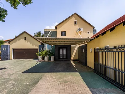 3 Bedroom House For Sale in Pretoria - d7Mk.webp
