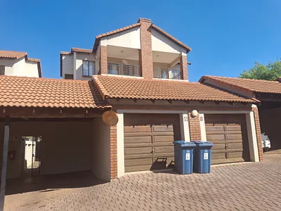 2 Bedroom Townhouse To Rent in Pretoria - img
