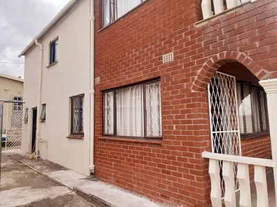 3 Bedroom House For Sale in Chatsworth - img