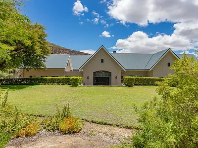 5 Bedroom House For Sale in Paarl - img