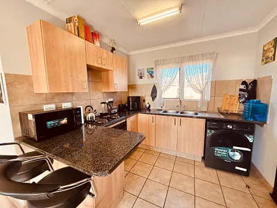 2 Bedroom Apartment For Sale in Pretoria - uhaG.webp