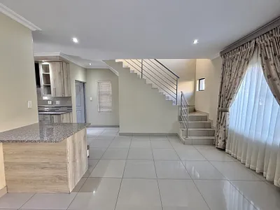 3 Bedroom Townhouse For Sale in Pretoria - img