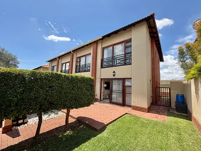 2 Bedroom Apartment For Sale in Pretoria - C2WK.webp