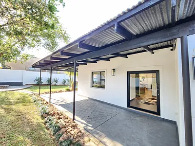 4 Bedroom House For Sale in Pretoria - img