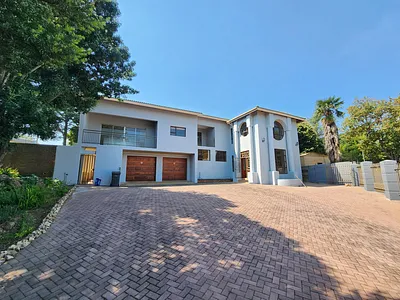 4 Bedroom House For Sale in Pretoria - 7W0K.webp